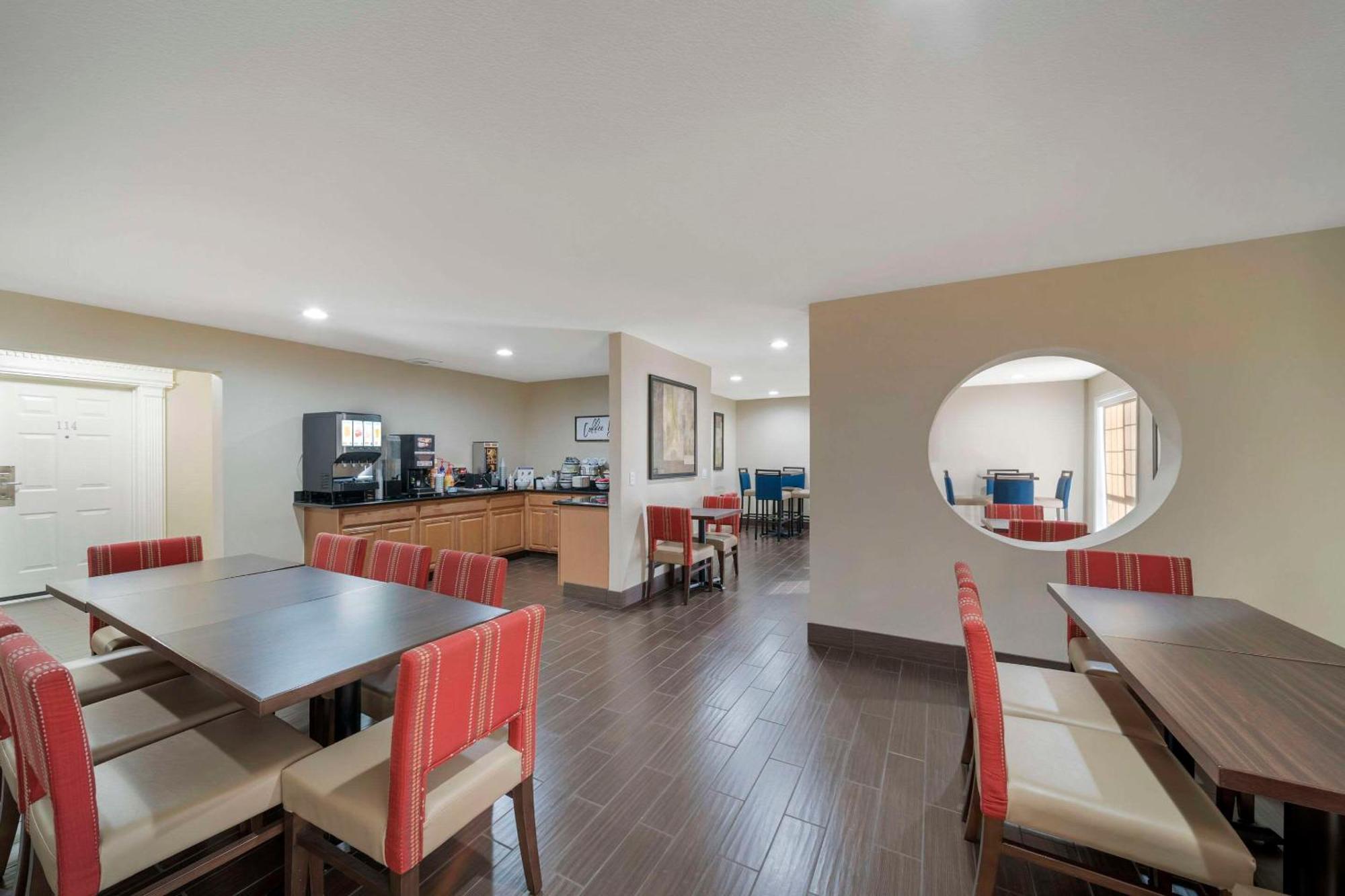 Comfort Suites Red Bluff Near I-5 المظهر الخارجي الصورة