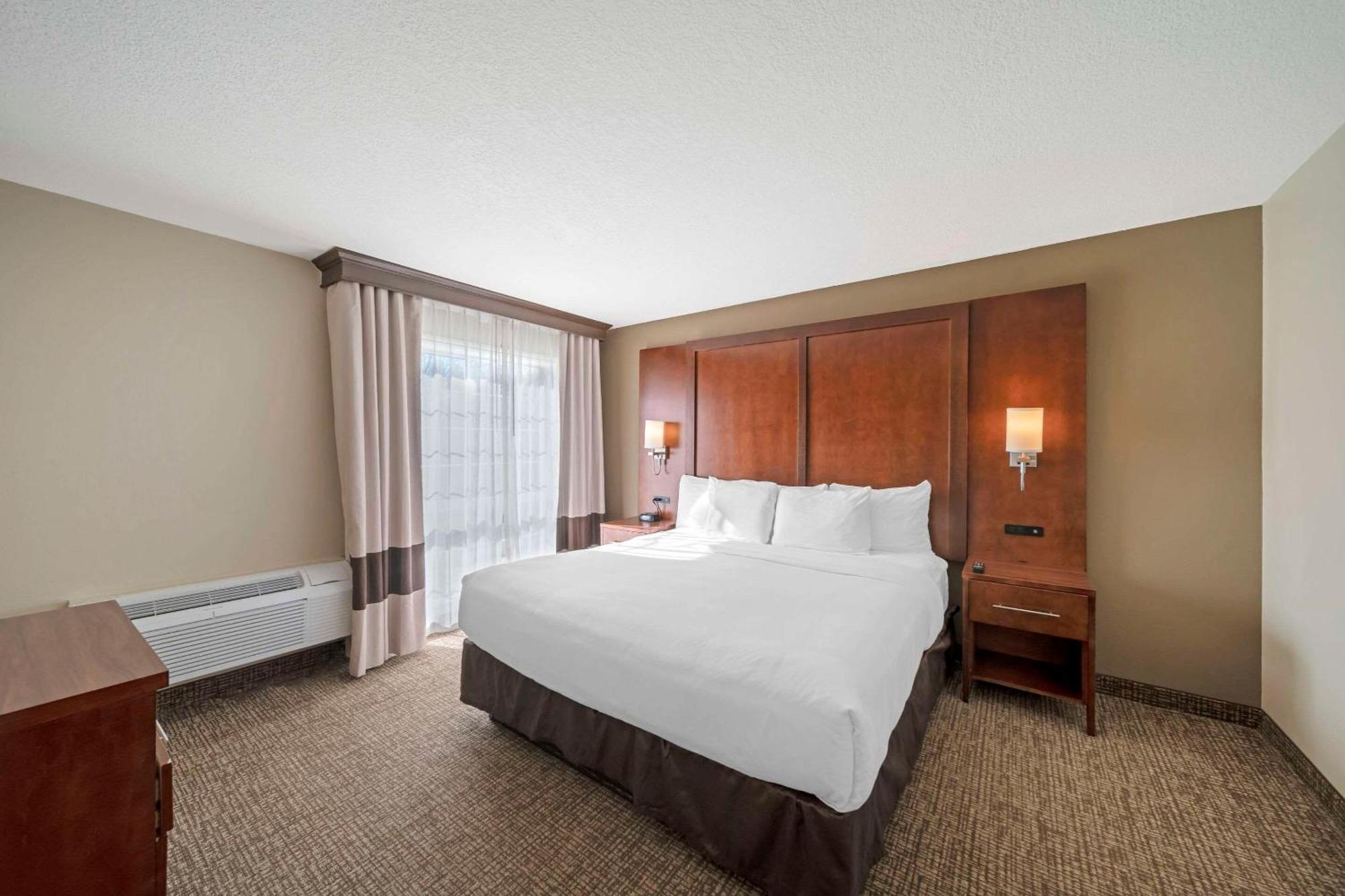 Comfort Suites Red Bluff Near I-5 المظهر الخارجي الصورة
