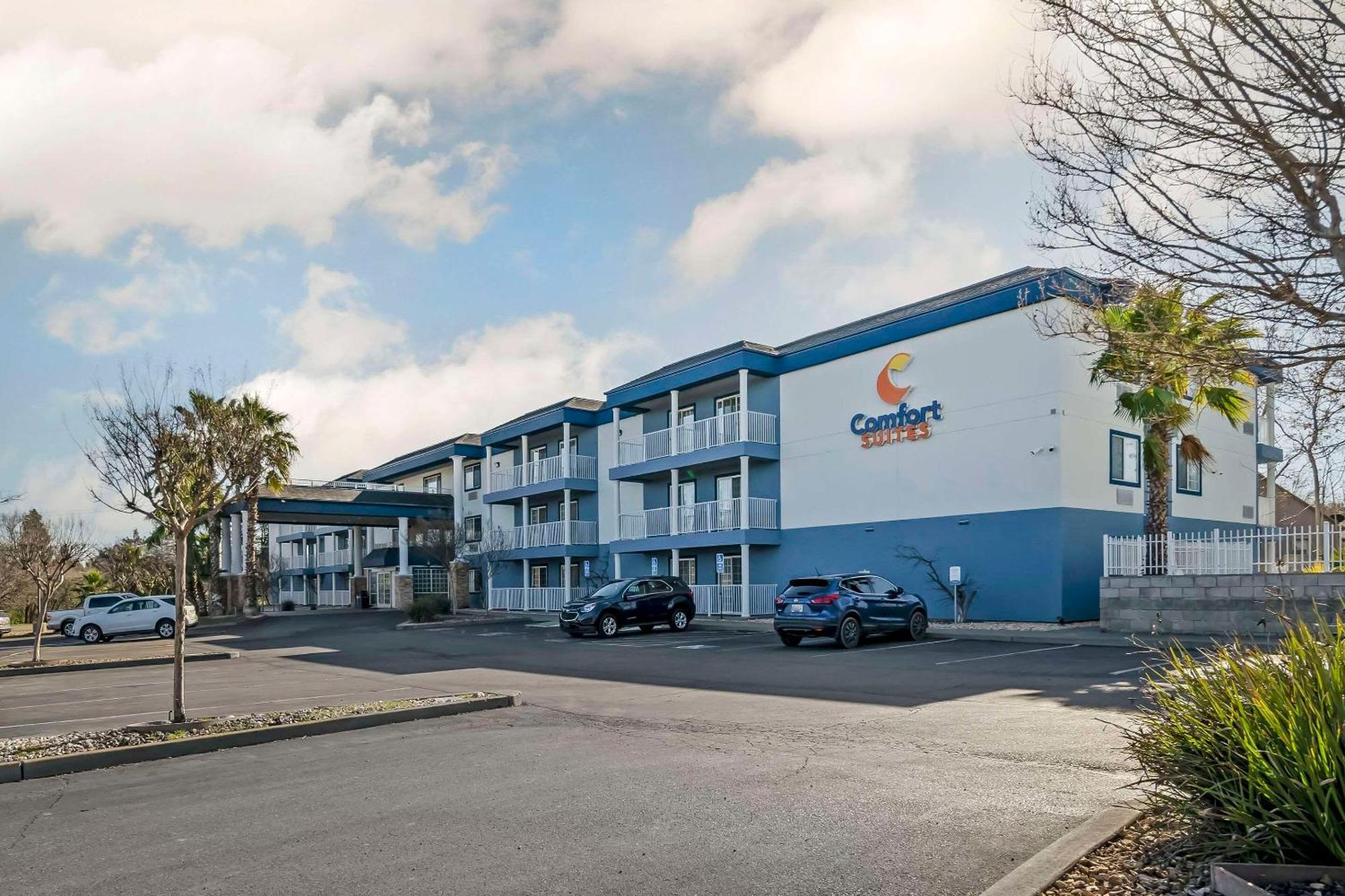 Comfort Suites Red Bluff Near I-5 المظهر الخارجي الصورة