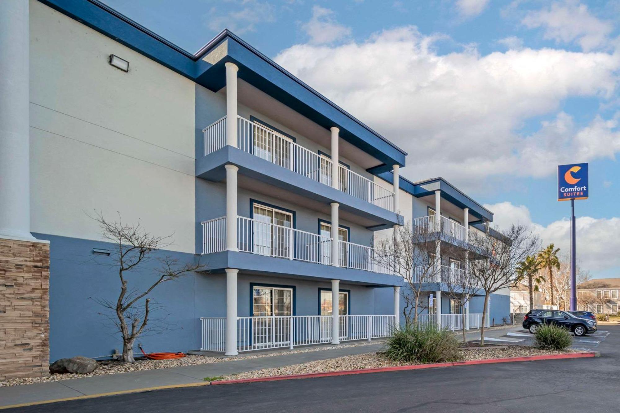 Comfort Suites Red Bluff Near I-5 المظهر الخارجي الصورة