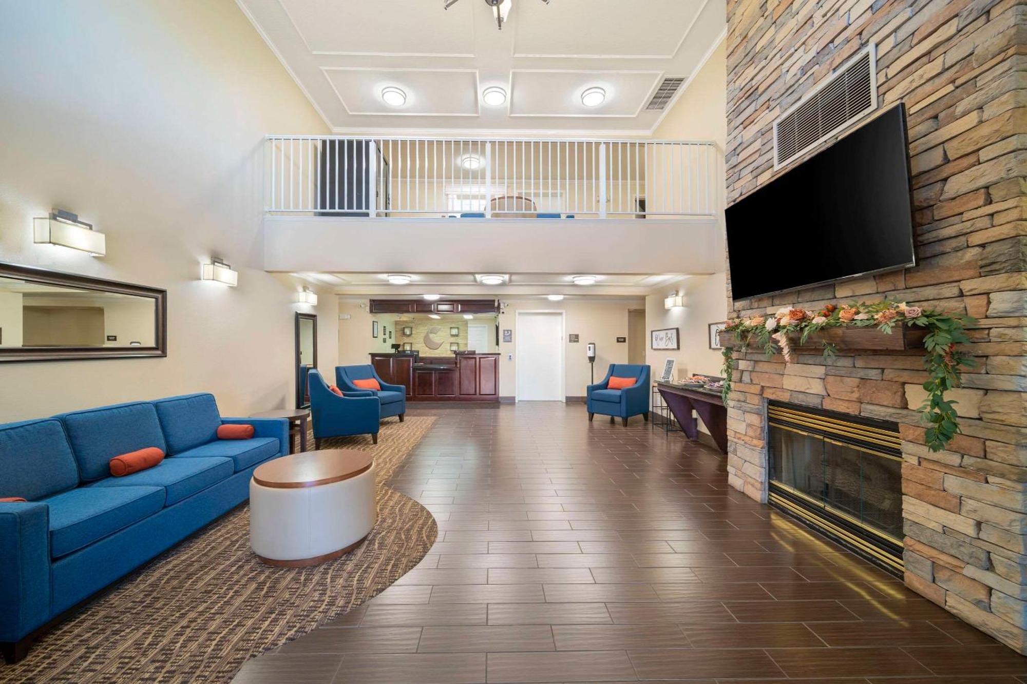 Comfort Suites Red Bluff Near I-5 المظهر الخارجي الصورة